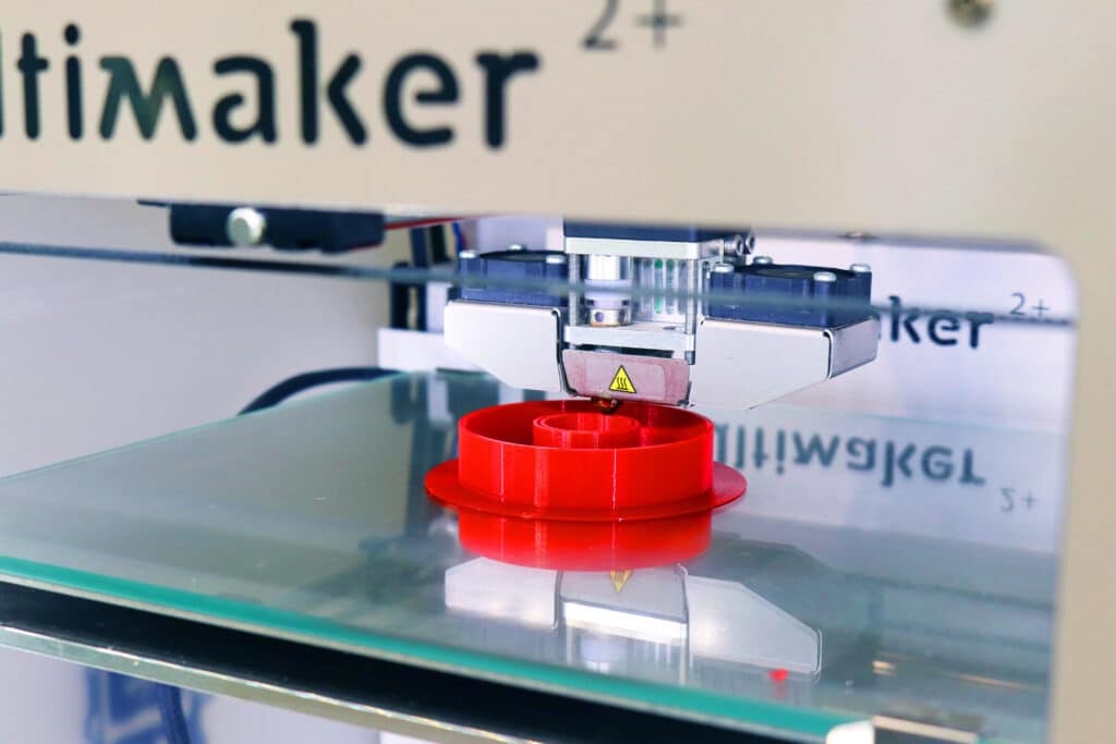 Observer les étapes de création d’un objet en impression 3D