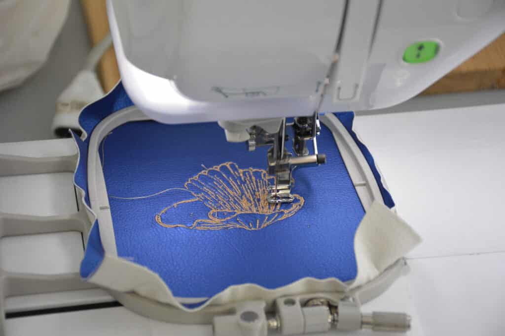 Broderie numérique : de zéro à héros (niveau 1*)