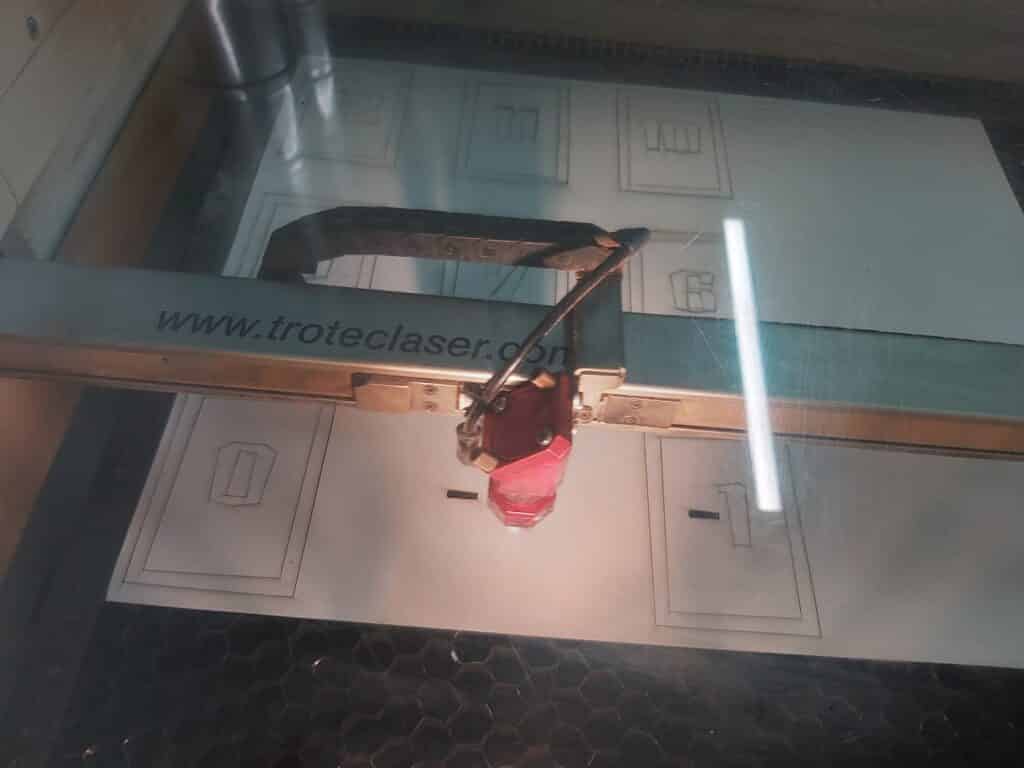 De la création du bracelet à la fabrication de sa boîte