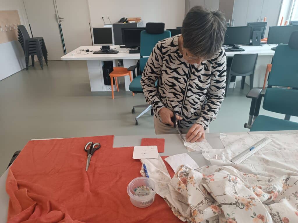 De la couture créative : concevez votre porte-veste réutilisable