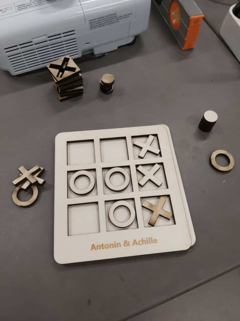 Création d’un jeu de poche : tic ! tac ! toe !