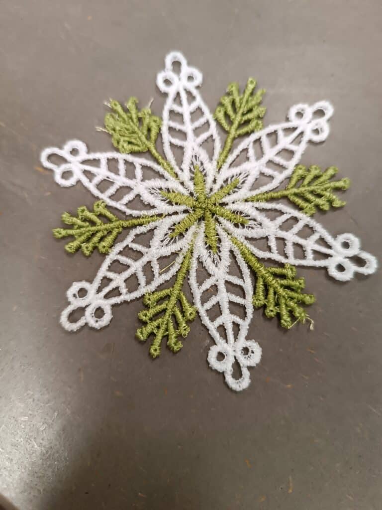 Dentelle de Noël : une déco brodée en finesse