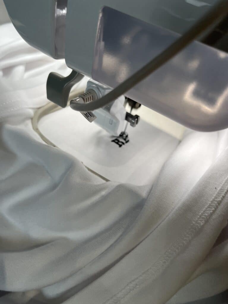 Broder et coller : le duo textile gagnant