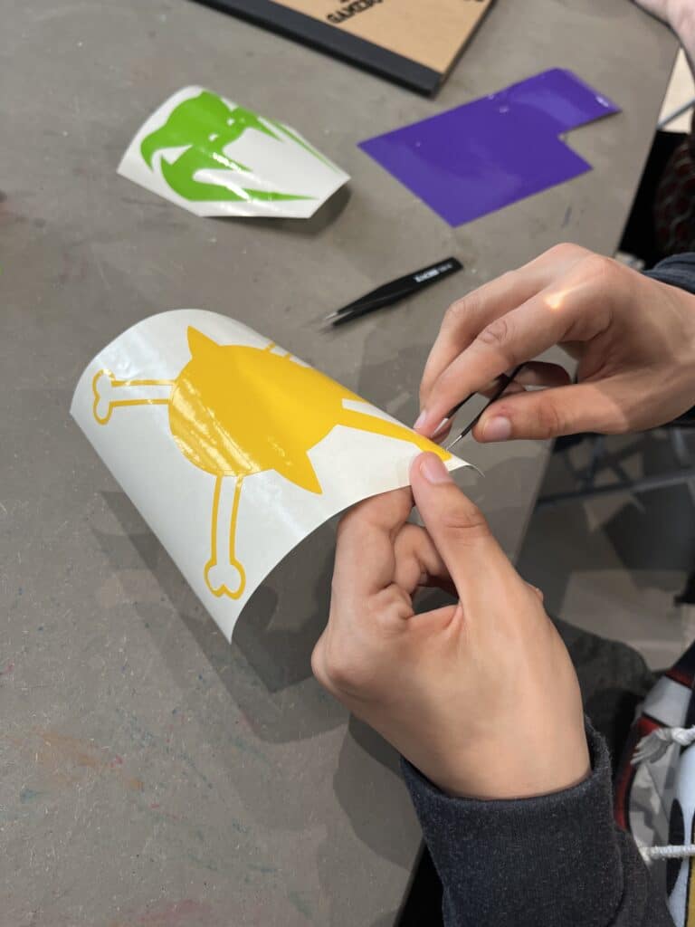Créer des stickers personnalisés au plotter de découpe
